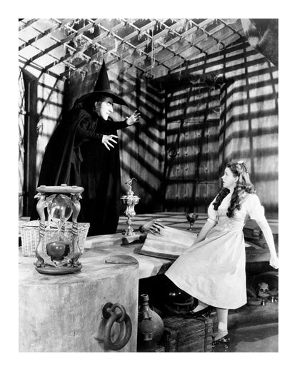 The Wizard of Oz: Elphaba vs. Dorothy