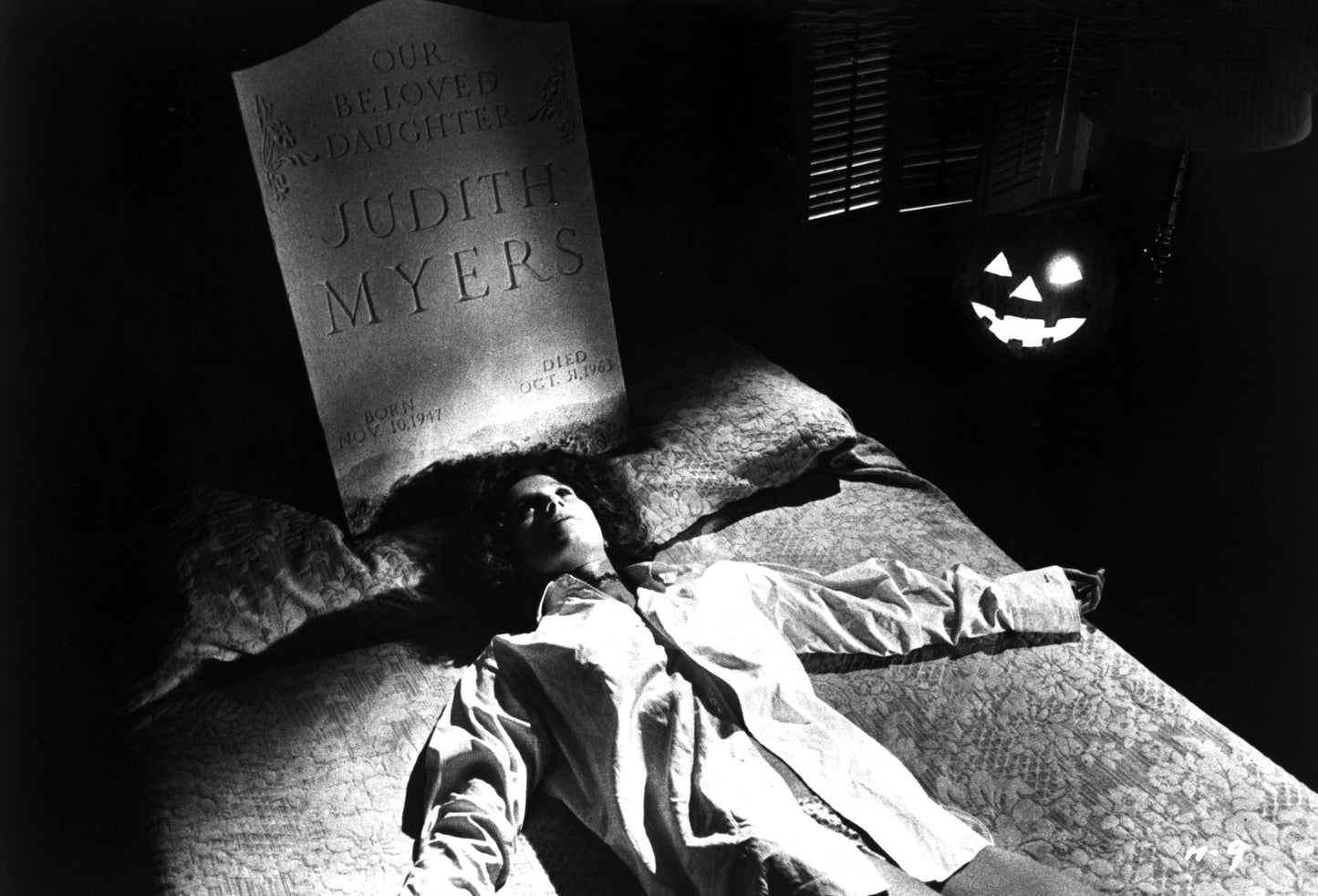 Judith Myers: Halloween Bed Scene