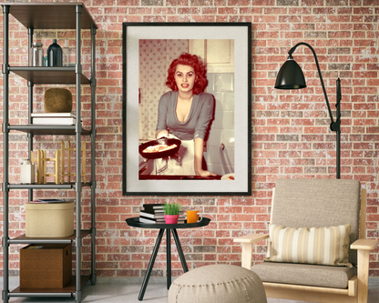 Sophia Loren Cooking an Omelette