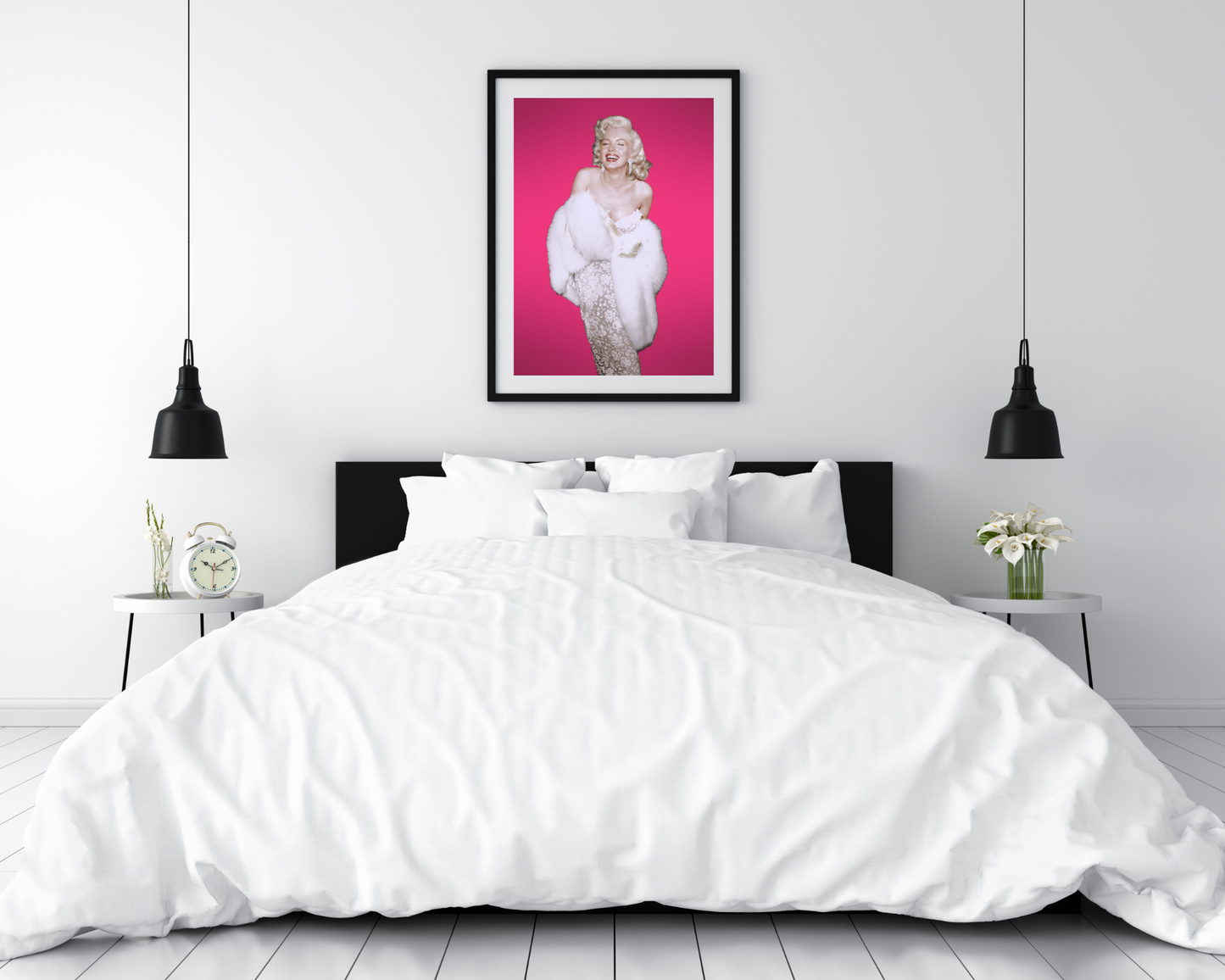 Marilyn Monroe lächelt im Pelz