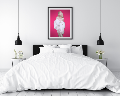 Marilyn Monroe lächelt im Pelz