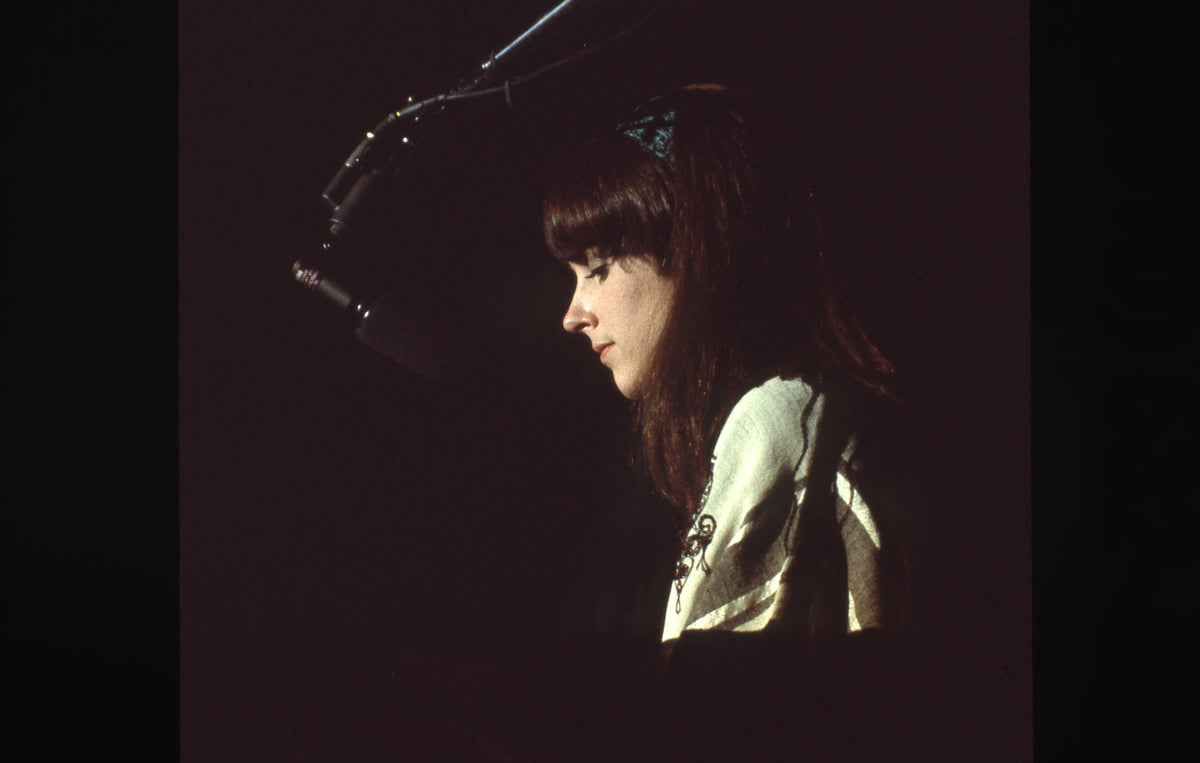 Grace Slick on Microphone at Monterey Pop