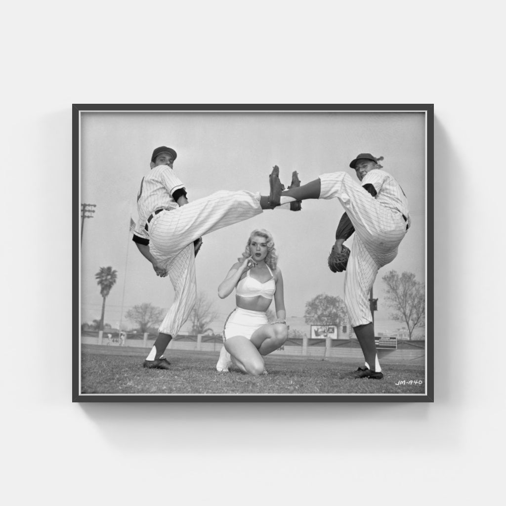 Jayne Mansfield with Baseball Players