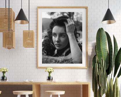 Elizabeth Taylor Up Close in "Giant"