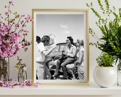 James Dean et Elizabeth Taylor s'amusent sur le tournage de Giant