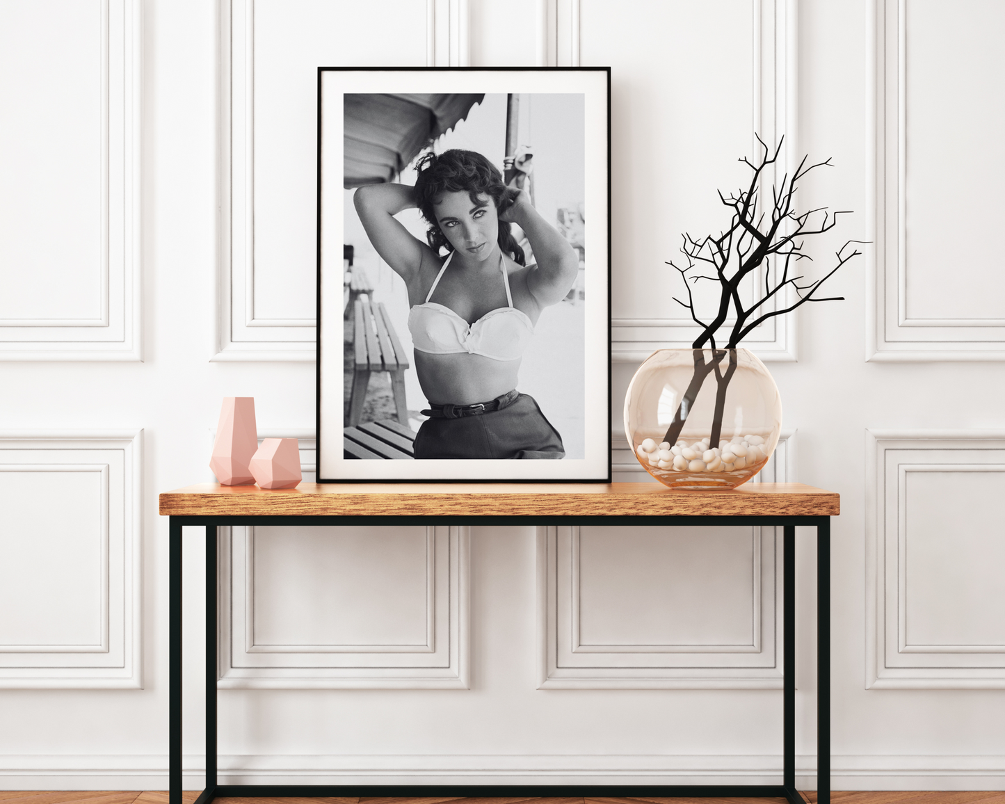 Elizabeth Taylor dans le rôle de Leslie Benedict