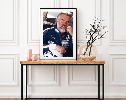 Johnny Cash spielt Mundharmonika