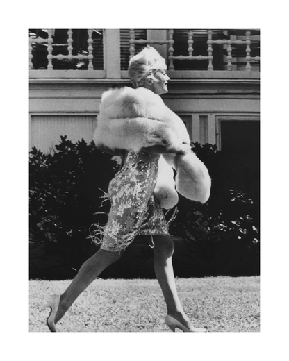 Marilyn Monroe on a Stroll