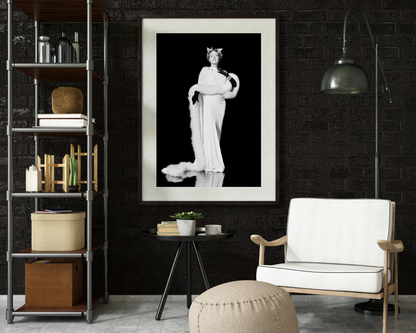 Johnny Cash joue de l'harmonica