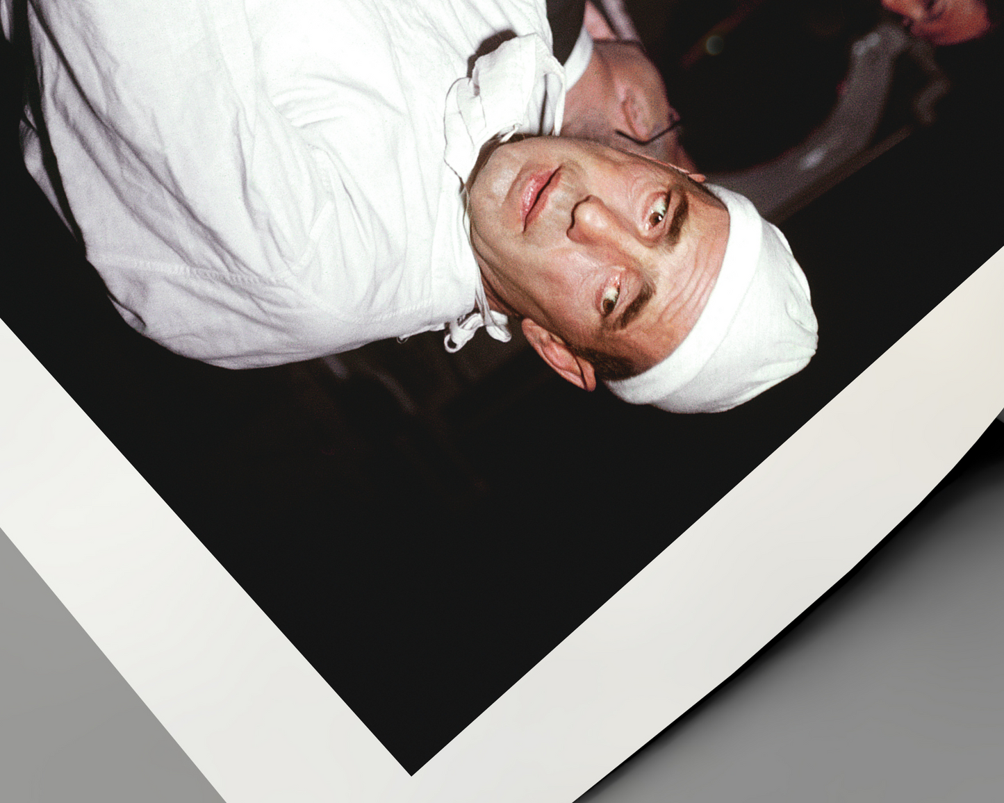 Humphrey Bogart und June Allyson am Set