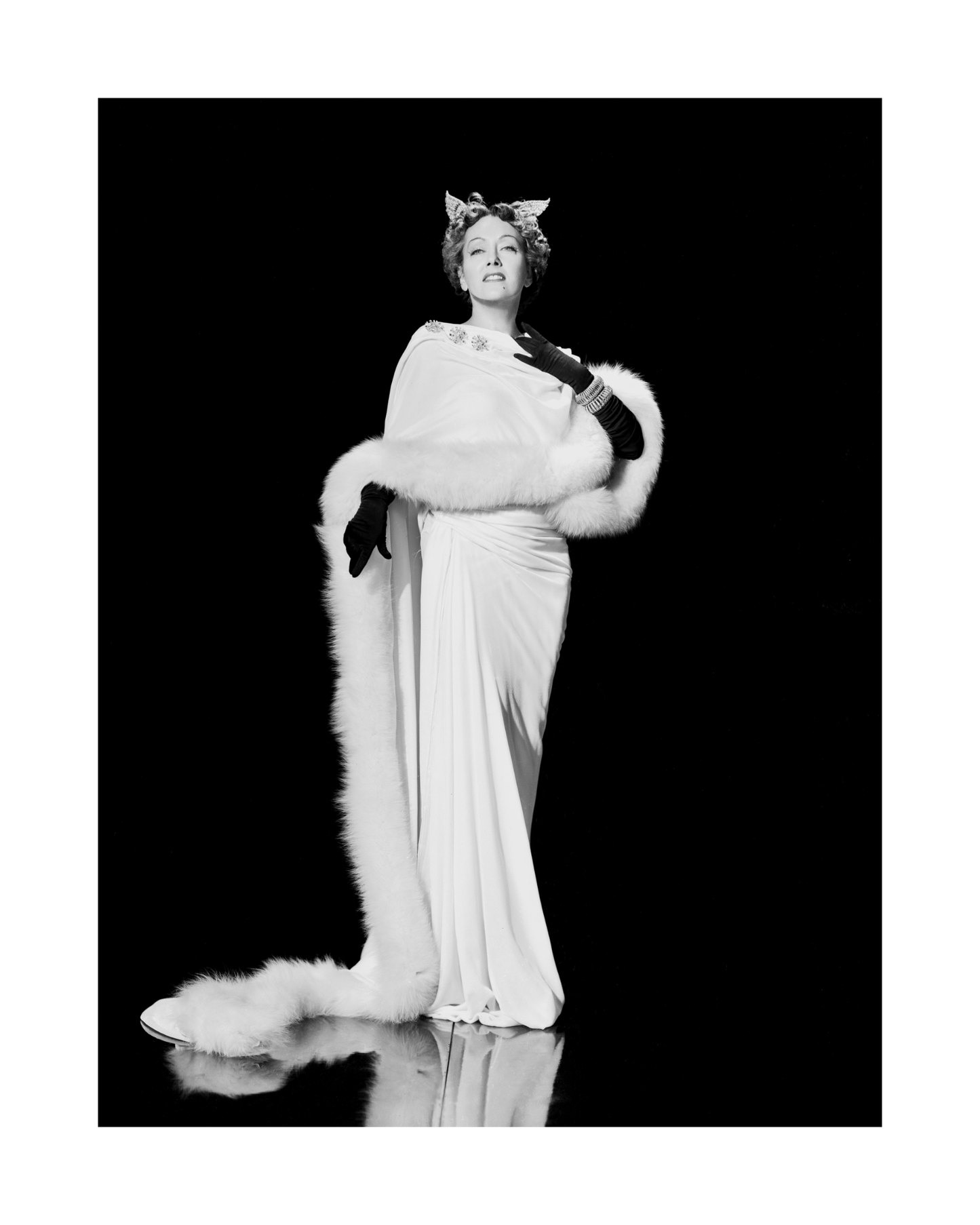 Johnny Cash joue de l'harmonica