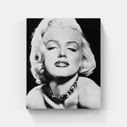 Marilyn Monroe: Elegance and Glamour