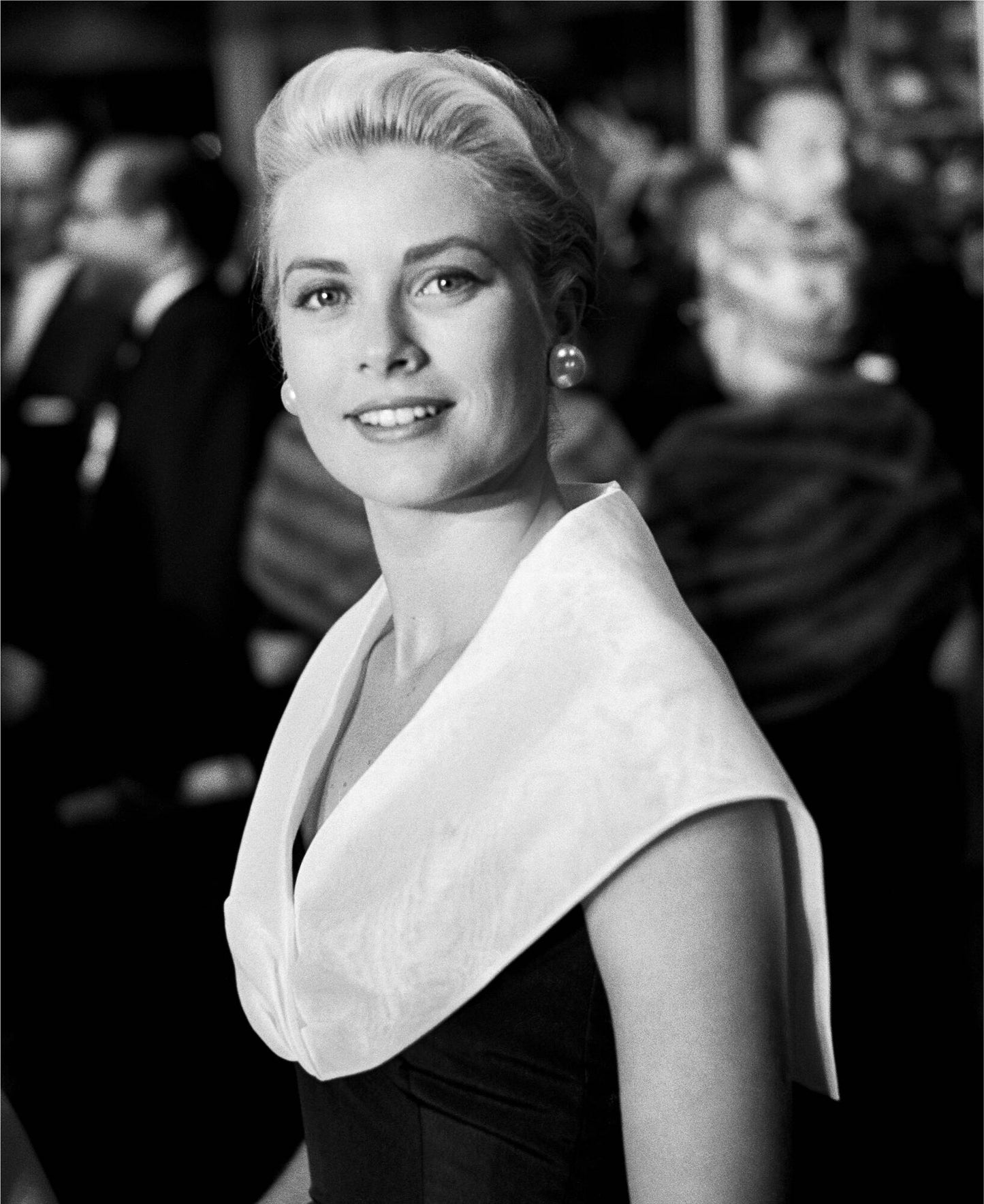 Grace Kelly by Frank Worth, 1945